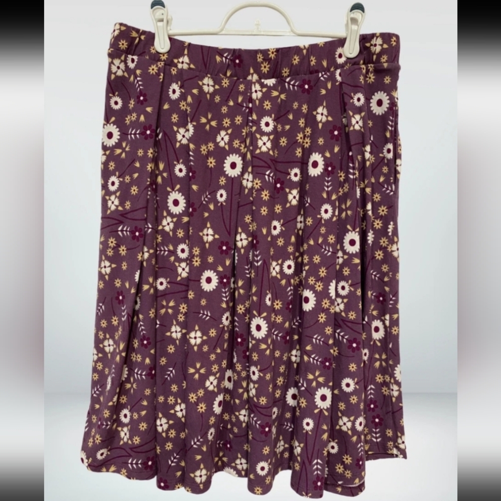 LuLaRoe Purple Floral Skater madison a line Skirt pockets